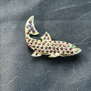 Sparkling Fish Brooch with rubye Crystals